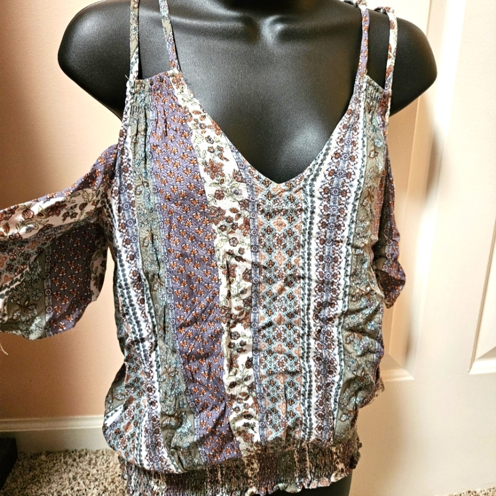 Daytrip Cold Shoulder Floral Patterned Top